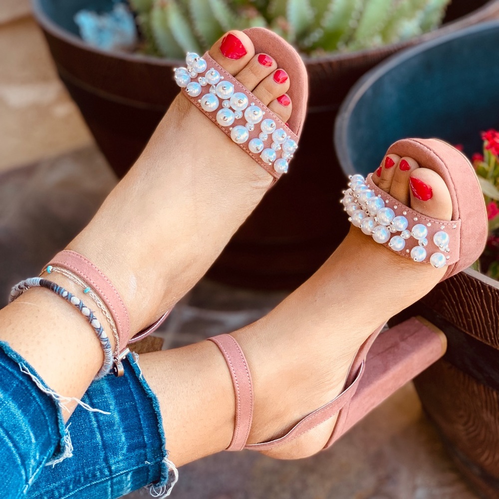 Ladies heels sandals with pearls details. Mauve - Picture 4 of 6